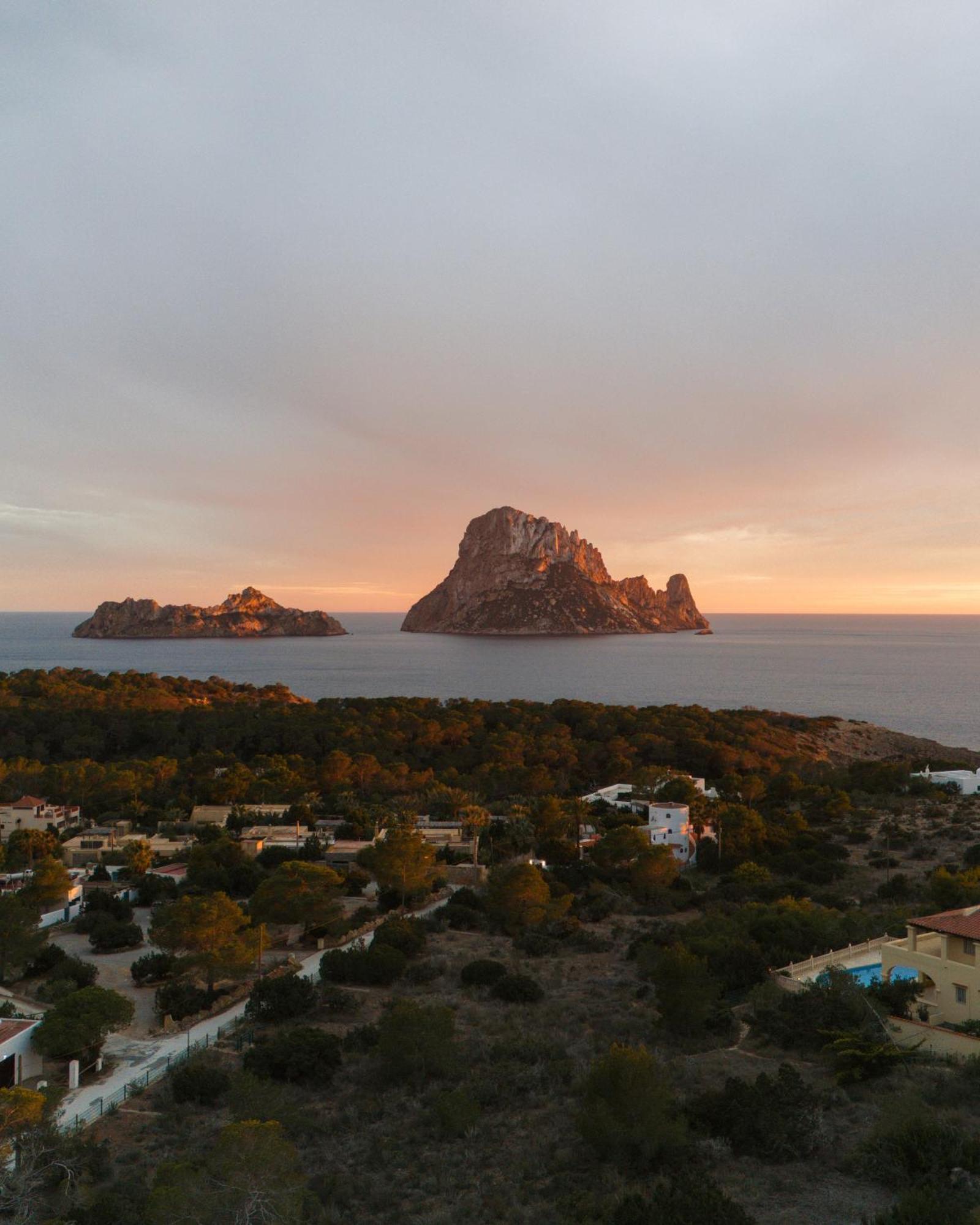 Unio Ibiza - Adults Only Hotel Cala Vadella  Exterior photo